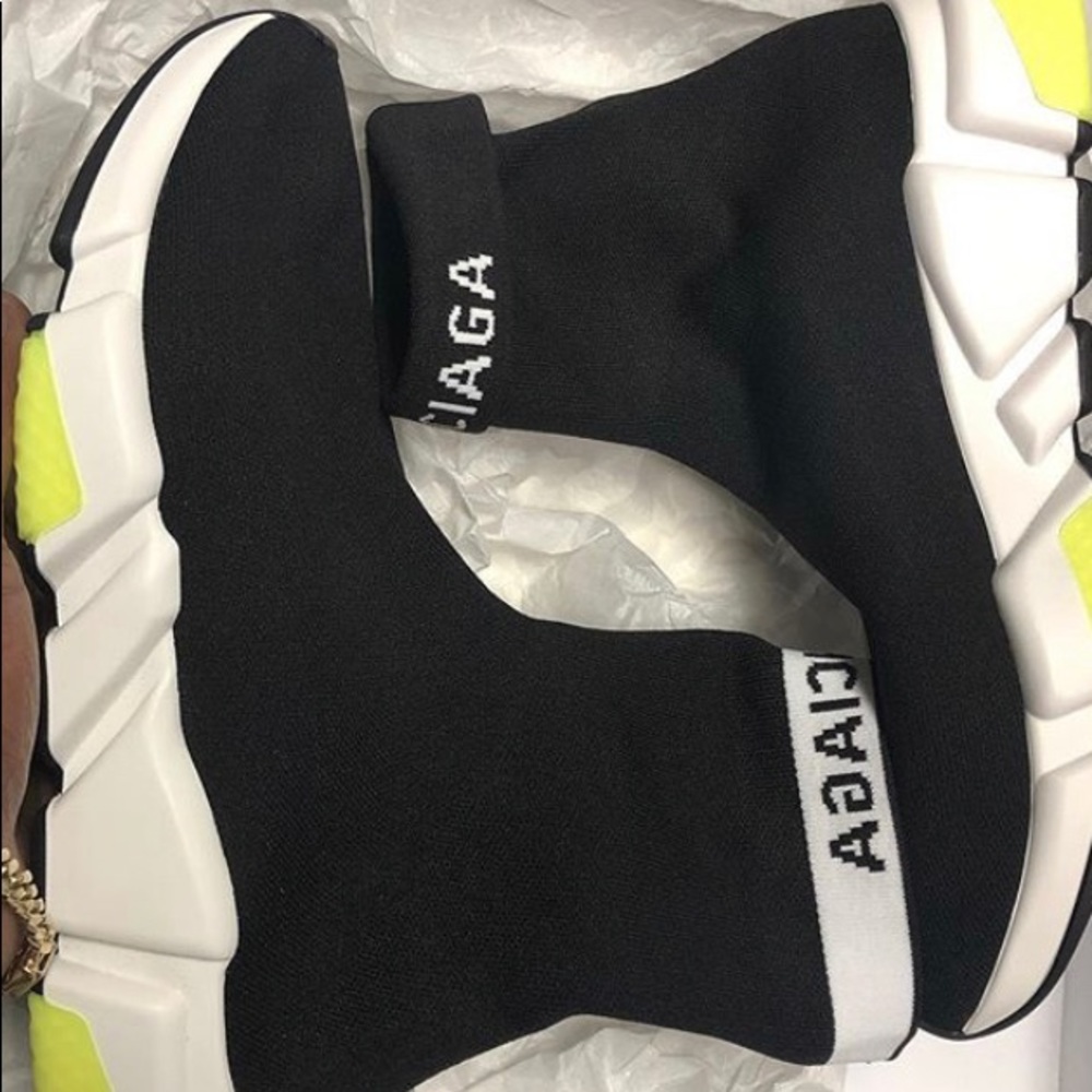 Worn ONCE!! Comes With Dust Bag & Sneaker Box
